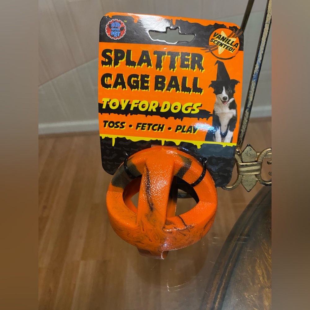 Bow Wow Splatter Cage Ball Dog You With Vanella Scented  3”